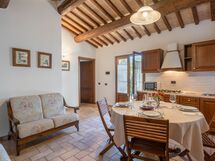 rocche-di-valiano-chianti-castelnuovo-berardenga-multiproprietà-mimosa-living-room