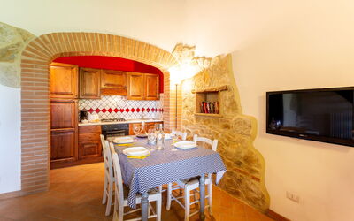 Accommodation:&nbsp;Coccinelle