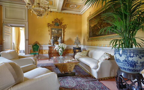 Villa de Ranieri: Living Room, Room, Interior Design, Property, Furniture, Building, Wall, Real Estate, Ceiling, Home