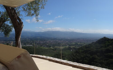 Casa Farfalla: Hill, Mountain Range, Hill Station, Ridge, Balcony, Outdoor Furniture