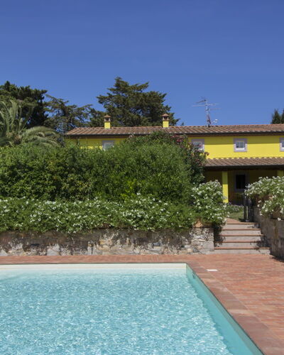 Villa Il Pellicano: Property, Swimming Pool, Real Estate, House, Building, Leisure, Home, Villa, Estate, Tree