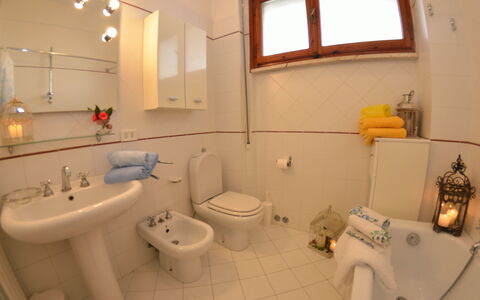 Carnevale: Bathroom, Property, Room, Interior Design, Plumbing Fixture, Bathtub, Building, Real Estate, House, Architecture