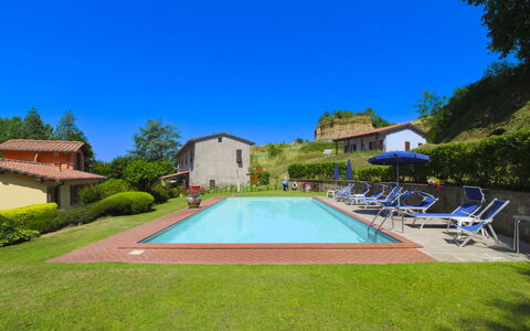 Villa le Balze: Swimming Pool, Human Settlement, Cottage, Estate, Farmhouse, Hacienda, Eco Hotel, Resort, Village, Villa