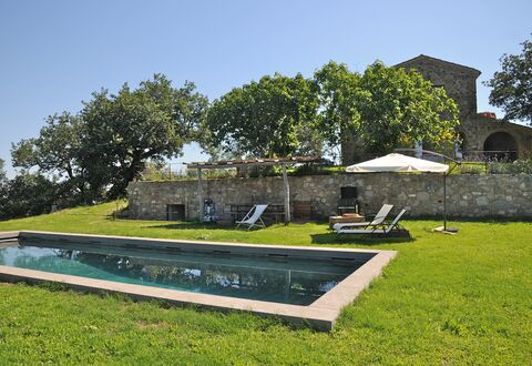 Podere Palazzo: Architecture, Property, House, Tree, Grass, Building, Estate, Home, Plant, Landscape