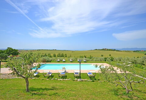 Villa Anita: Property, Land Lot, Nature Reserve, Sky, Rural Area, Real Estate, Grassland, House, Hill Station, Swimming Pool