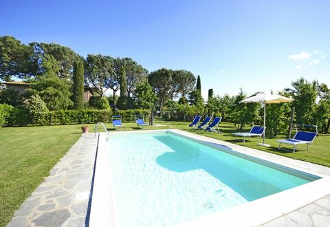 Casa i Pini: Swimming Pool, Property, Real Estate, House, Estate, Building, Residential Area, Leisure, Villa, Vacation