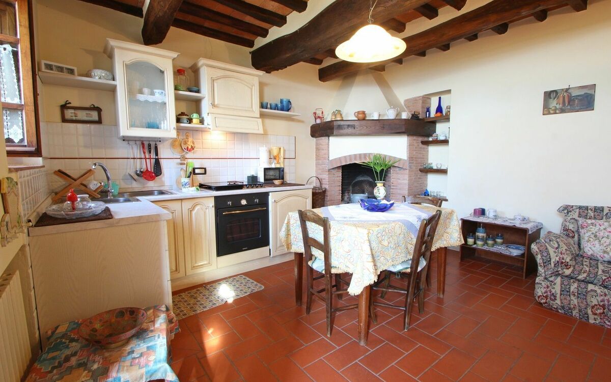 Accommodation:&nbsp;Biancospino