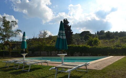 Villa Cafaggiola: Trampolining--Equipment And Supplies, Trampoline, Grass, Tree, Leisure, Park, Trampolining