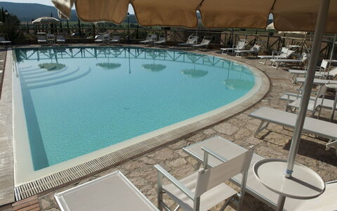 Borgo Casa Di Lappi: Swimming Pool, Property, Resort, Azure, Vacation, Leisure, Real Estate, Hotel, Building, House