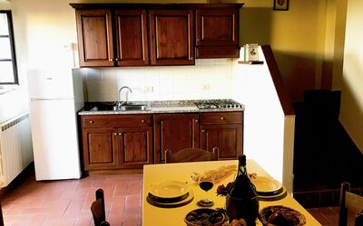 Il Chiantico 25: Countertop, Room, Kitchen, Furniture, Property, Cabinetry, Interior Design, Sink, Building, Floor
