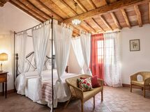 agriturismo-la-papessa-chianti-san-donato-farmhouse-oleandro-bedroom