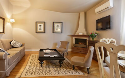 Accommodation:&nbsp;Nido Tornabuoni