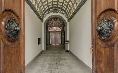 Strada Tornabuoni: Ceiling, Architecture, Building, Arch, Door, Room, Symmetry, Interior Design, Stock Photography, Tourist Attraction