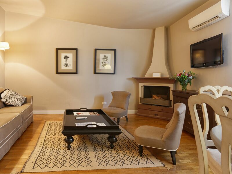 Accommodation:&nbsp;Nido Tornabuoni