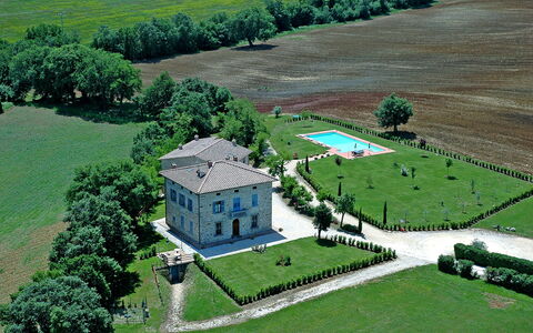 Bazzani Apartments In Siena: Plant, Property, Building, Green, Natural Landscape, Land Lot, Urban Design, Grass, House, Tree