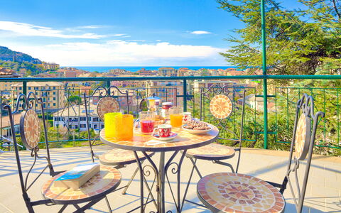 Villa Helvezia - Levanto: Property, Real Estate, Home, Table, Room, Furniture, House, Building, Interior Design, Estate