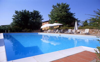 Cavignalla: Swimming Pool, Property, Building, House, Leisure, Real Estate, Villa, Resort, Vacation, Home