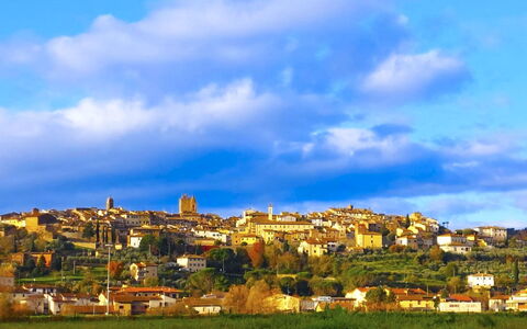 Villa Gioiosa: Blue, Daytime, Horizon, City, Residential Area, Neighbourhood, Summer, Landscape, House, Home