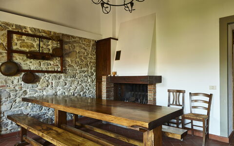 Agriturismo Cincinelli: Room, Furniture, Property, Table, Dining Room, Interior Design, House, Wall, Building, Floor