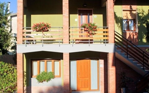 Gli Appartamenti Di Manuela: House, Property, Building, Home, Porch, Architecture, Facade, Real Estate, Residential Area, Roof