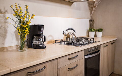 Appartamento La Corte: Cabinetry, Countertop, Plant, Property, Kitchen Sink, Kitchen, Tap, Sink, Interior Design, Building