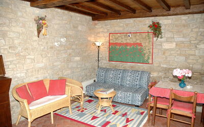 Accommodation:&nbsp;Montegonzi b 1