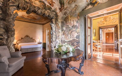 Accommodation:&nbsp;La Grotta