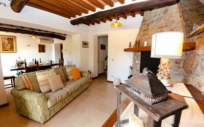 Alla Piazzetta Graziella: Property, Room, Building, Living Room, Furniture, Interior Design, House, Real Estate, Villa, Home