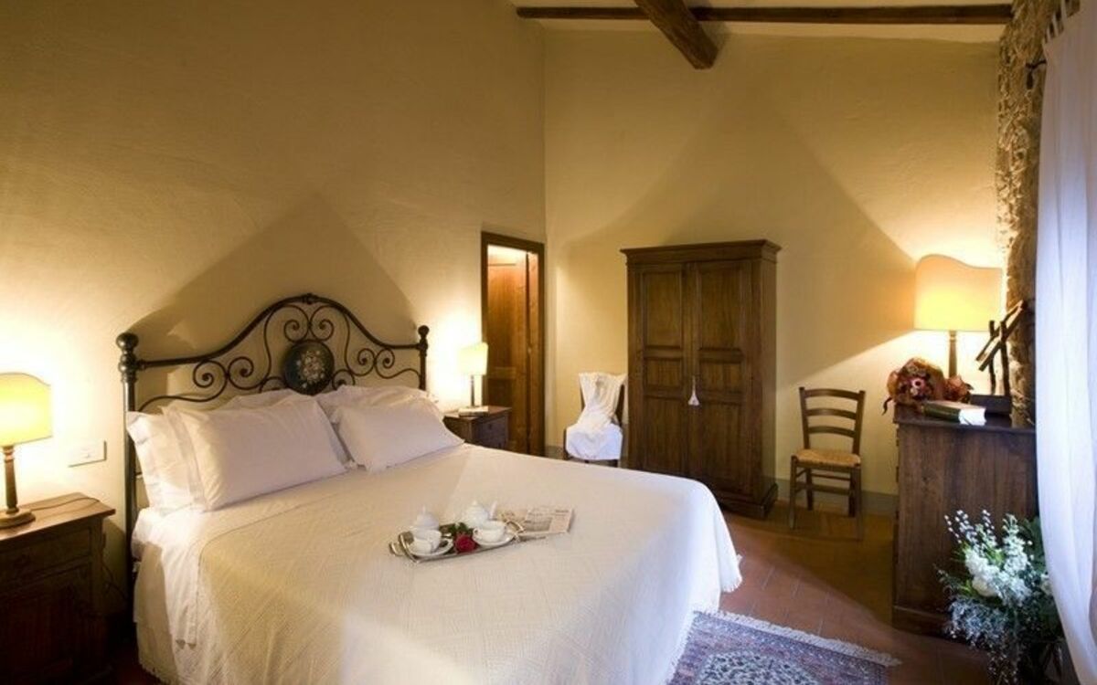 Accommodation:&nbsp;Deluxe