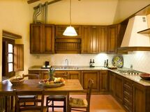 Accommodation:&nbsp;Deluxe