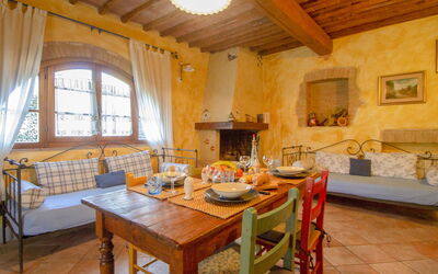 Accommodation:&nbsp;La Tinaia 865.3