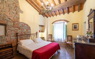 Accommodation:&nbsp;Giallo 800.1