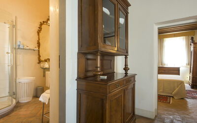 Accommodation:&nbsp;Carraia 740.3