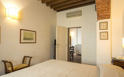 Accommodation:&nbsp;Carraia 740.3