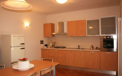 Accommodation:&nbsp;Emerald