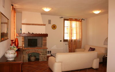 Accommodation:&nbsp;Emerald