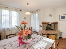 Accommodation:&nbsp;Diamond