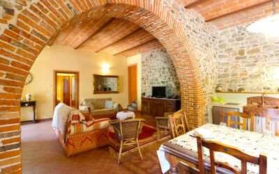 Tegola: Property, Room, Building, Furniture, Interior Design, House, Real Estate, Brick, Ceiling, Living Room