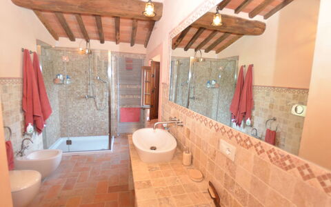 L'incanto: Property, Room, Bathroom, Building, Floor, Interior Design, House, Real Estate, Home, Ceiling