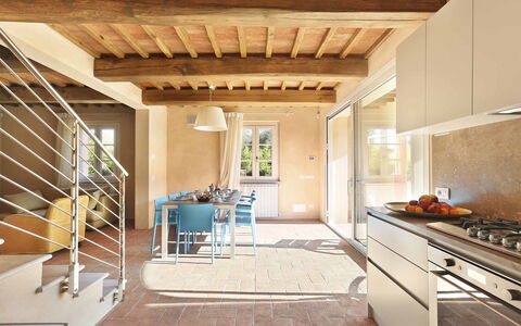 Uva: Property, Building, Ceiling, Room, Interior Design, House, Home, Floor, Architecture, Furniture