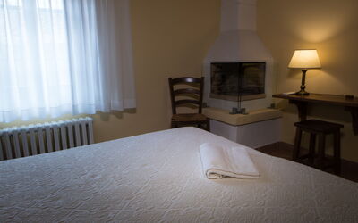 Accommodation:&nbsp;Suite 208