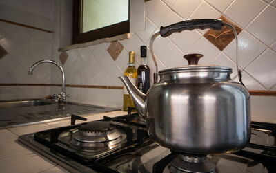 Quadri 204: Room, Countertop, Kitchen, Kitchen Stove, Small Appliance, Stove, Home Appliance