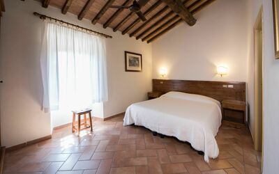 Camera 202A: Bedroom, Room, Property, Furniture, Bed, Bed Sheet, Building, Floor, Interior Design, Real Estate