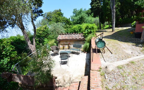 Collina Lagomare: Property, Tree, House, Architecture, Building, Landscape, Plant, Tourism, Vacation, Estate