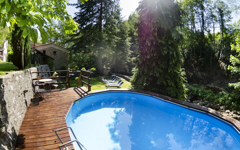 Il Molino: Water, Plant, Building, Tree, Swimming Pool, Body Of Water, Leisure, Natural Landscape, Shade, Grass