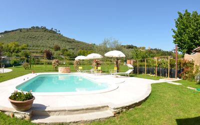 Al Vecchio Pozzo: Swimming Pool, Property, Real Estate, Estate, House, Grass, Building, Residential Area, Home, Villa