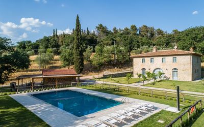 Villa Mezzavia: Swimming Pool, Property, Estate, Building, House, Real Estate, Architecture, Villa, Leisure, Mansion