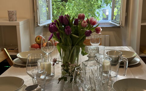 Alle Mura: Furniture, Tableware, Drinkware, Table, Serveware, Stemware, Dishware, Tablecloth, Dining Room, Interior Design