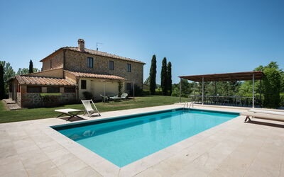 Villa Felciai: Water, Sky, Plant, Property, Building, Swimming Pool, Tree, Grass, Shade, Rectangle