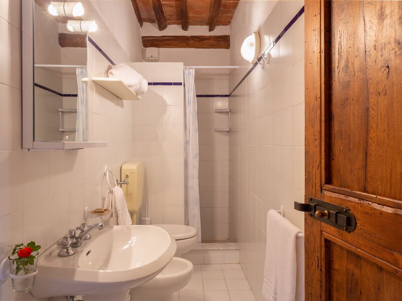 querceto-apartements-tvrn-val-di-pesa-multiproperty-bilo-4-bathroom